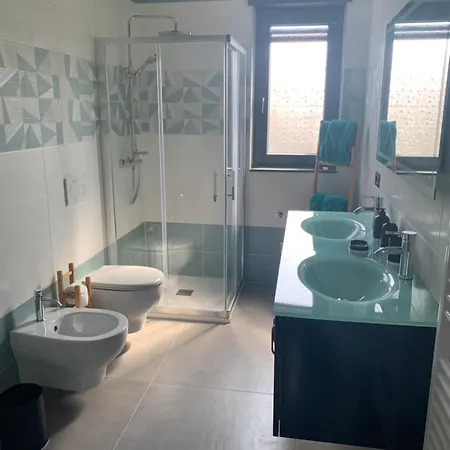 Casa Di Ely アパート Mezzegra